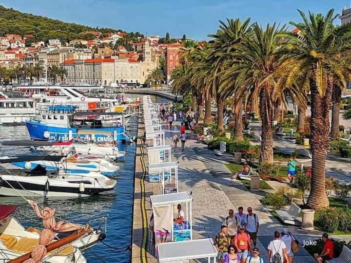 Rooms Centar Split Bagian luar foto